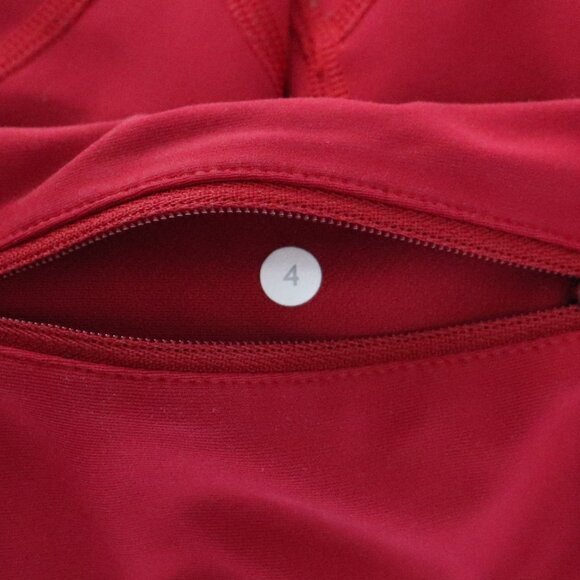 Lululemon Womens Pink Tight Stuff Sz 4 Scalloped Active Crop Run Leggings | 31" - Picture 10 of 11